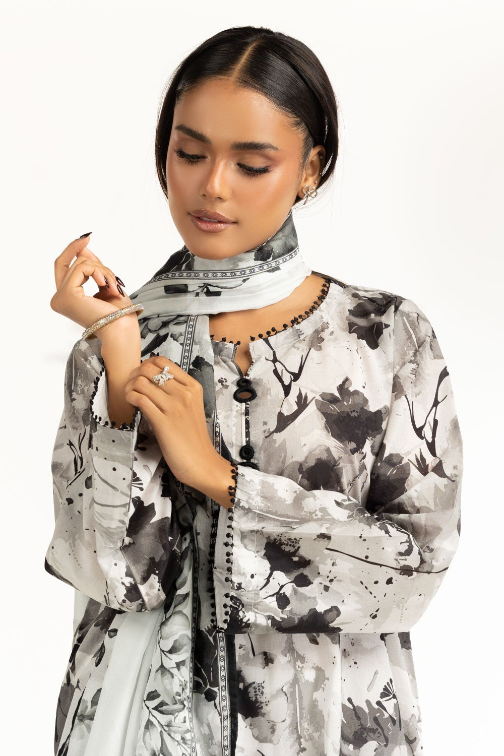 3PC Lawn Printed Suit IUSTKSD-872