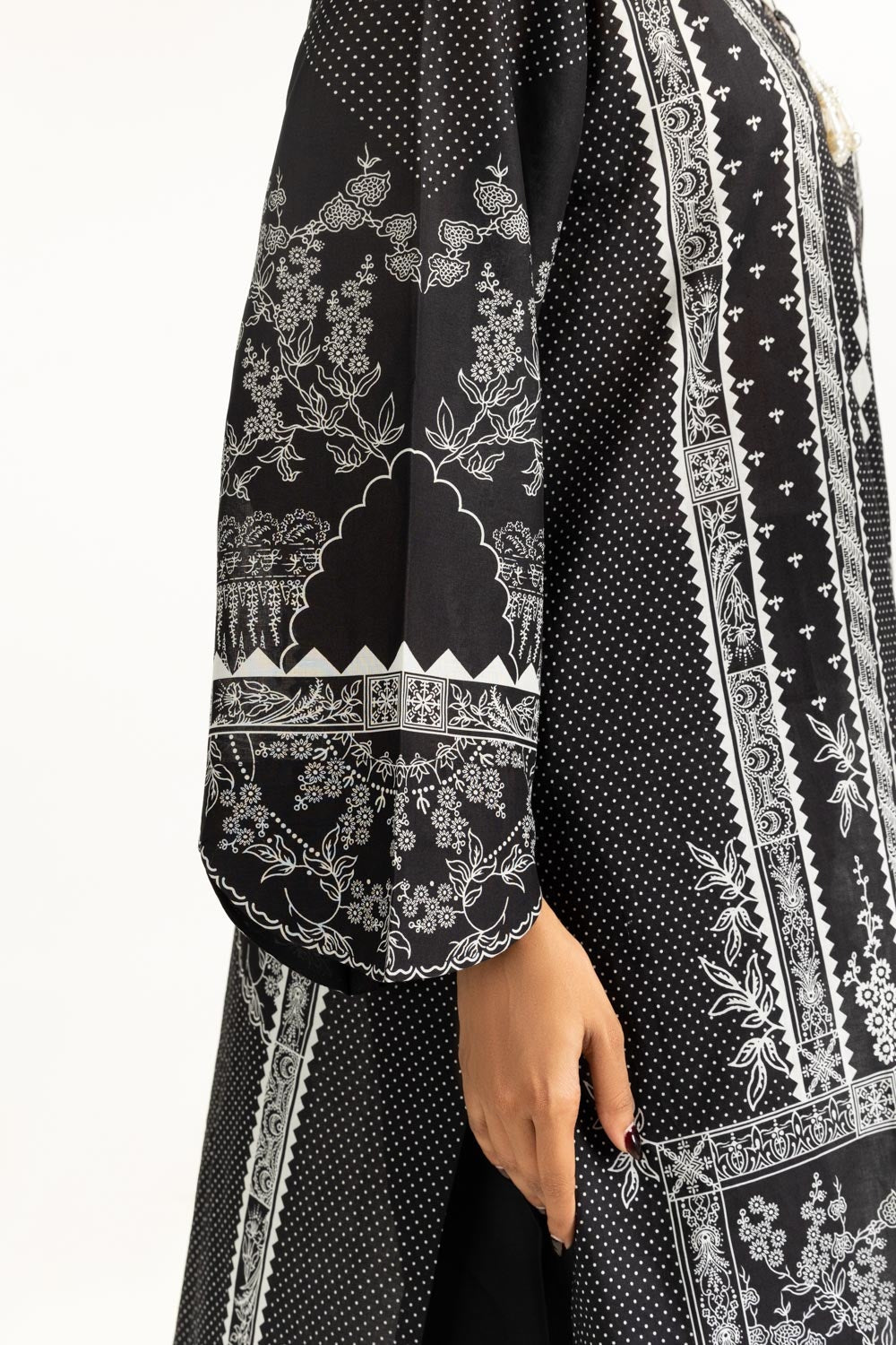 3Pc Lawn Printed Suit IUSTKSD-874