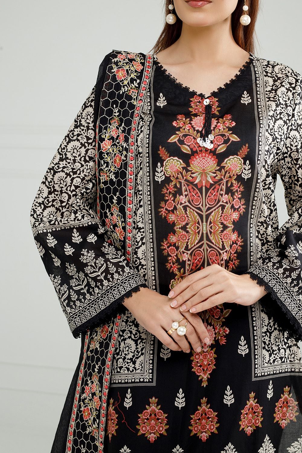 3PC Lawn Printed Suit With Embroidered IUSTKSD-538