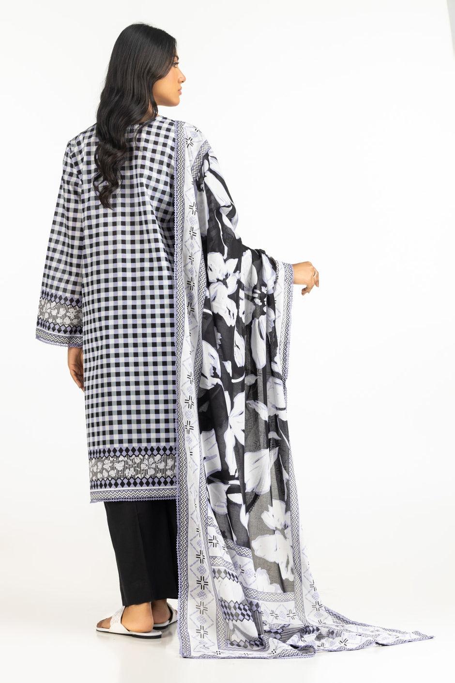 3PC Lawn Printed Suit With Embroidered