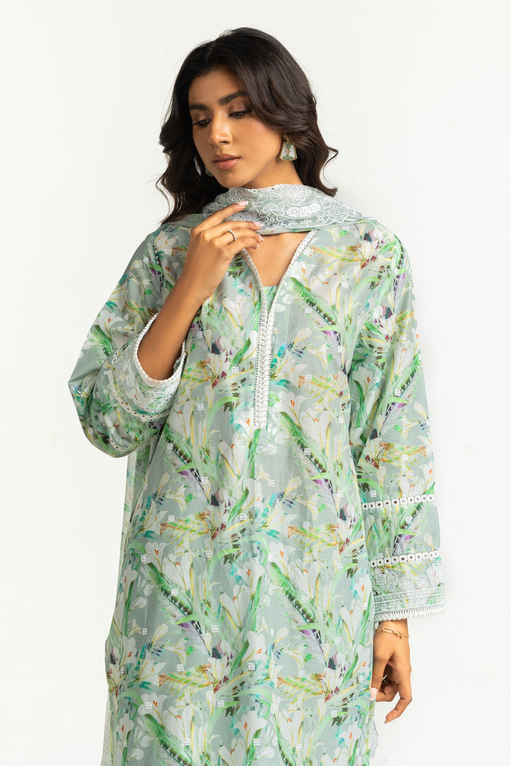 3PC Lawn Printed Suit with Embroidered IUSTKSD-625