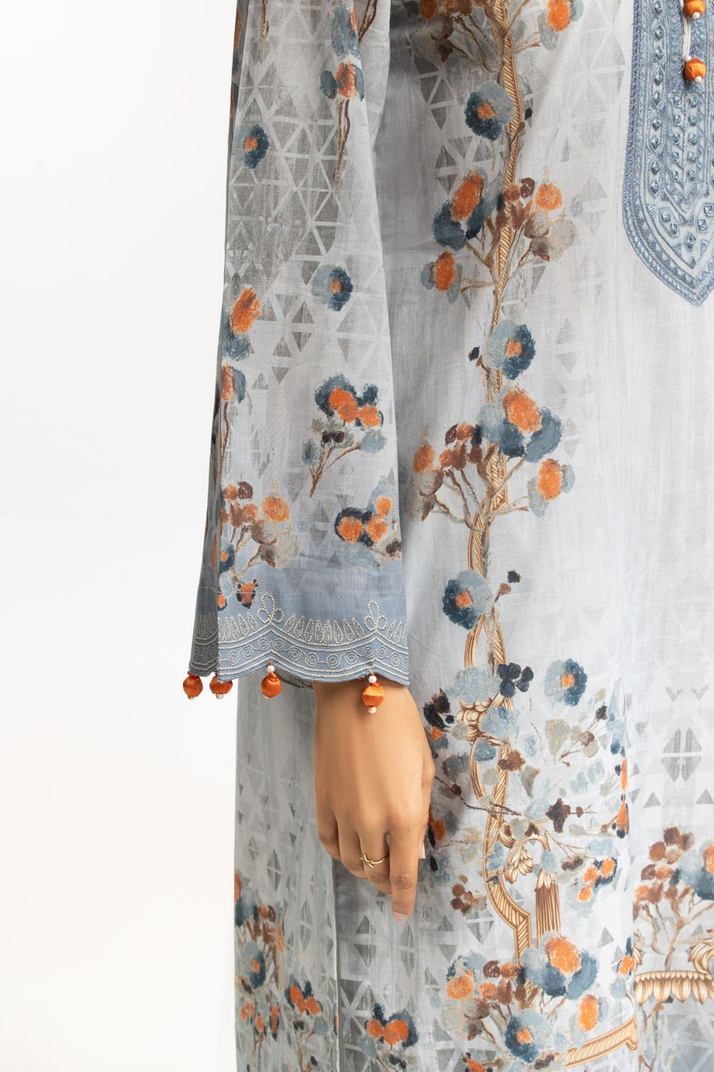 3PC Lawn Printed Suit With Embroidered IUSTKSD-659