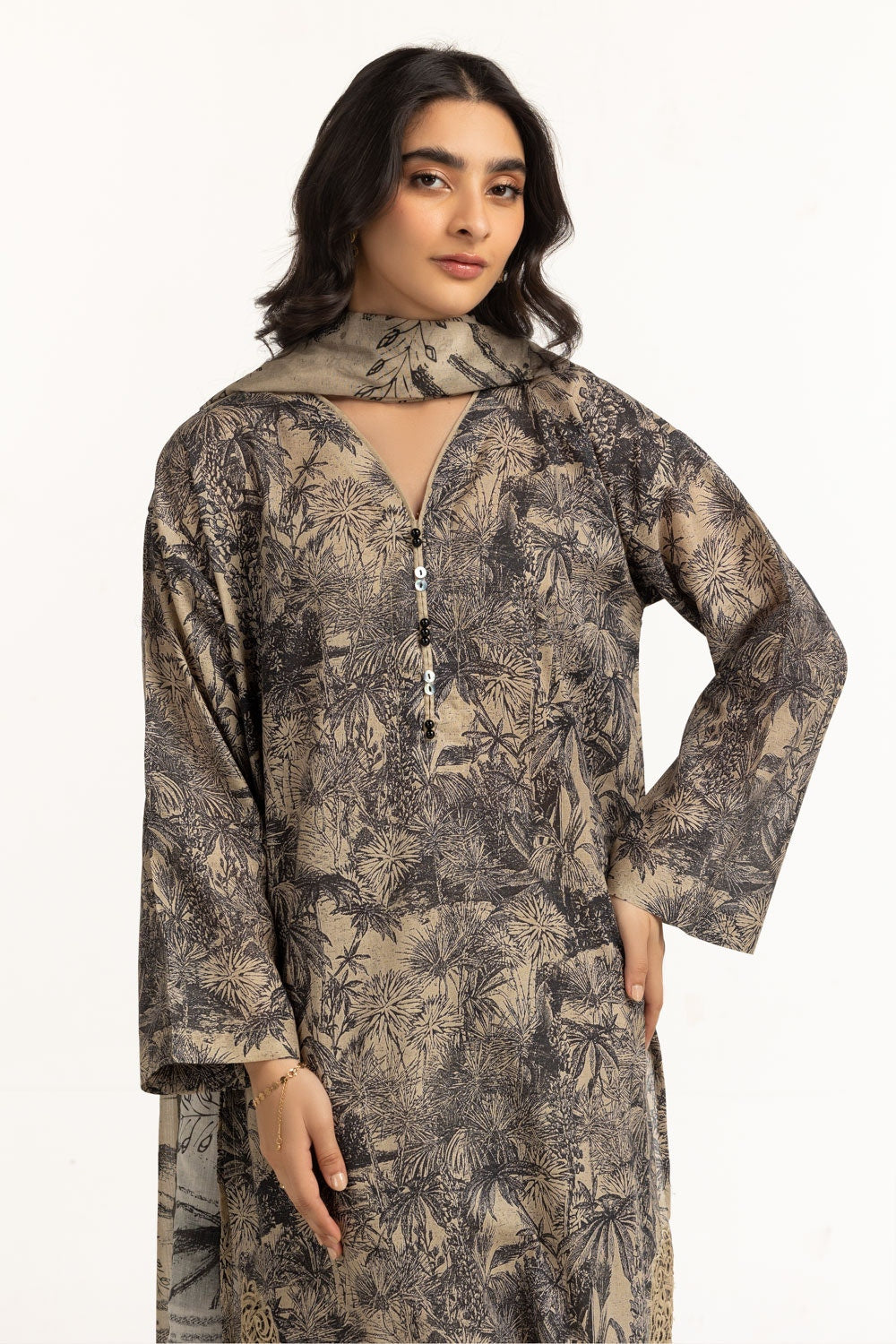 3PC Lawn Printed Suit With Embroidered IUSTKSD-668