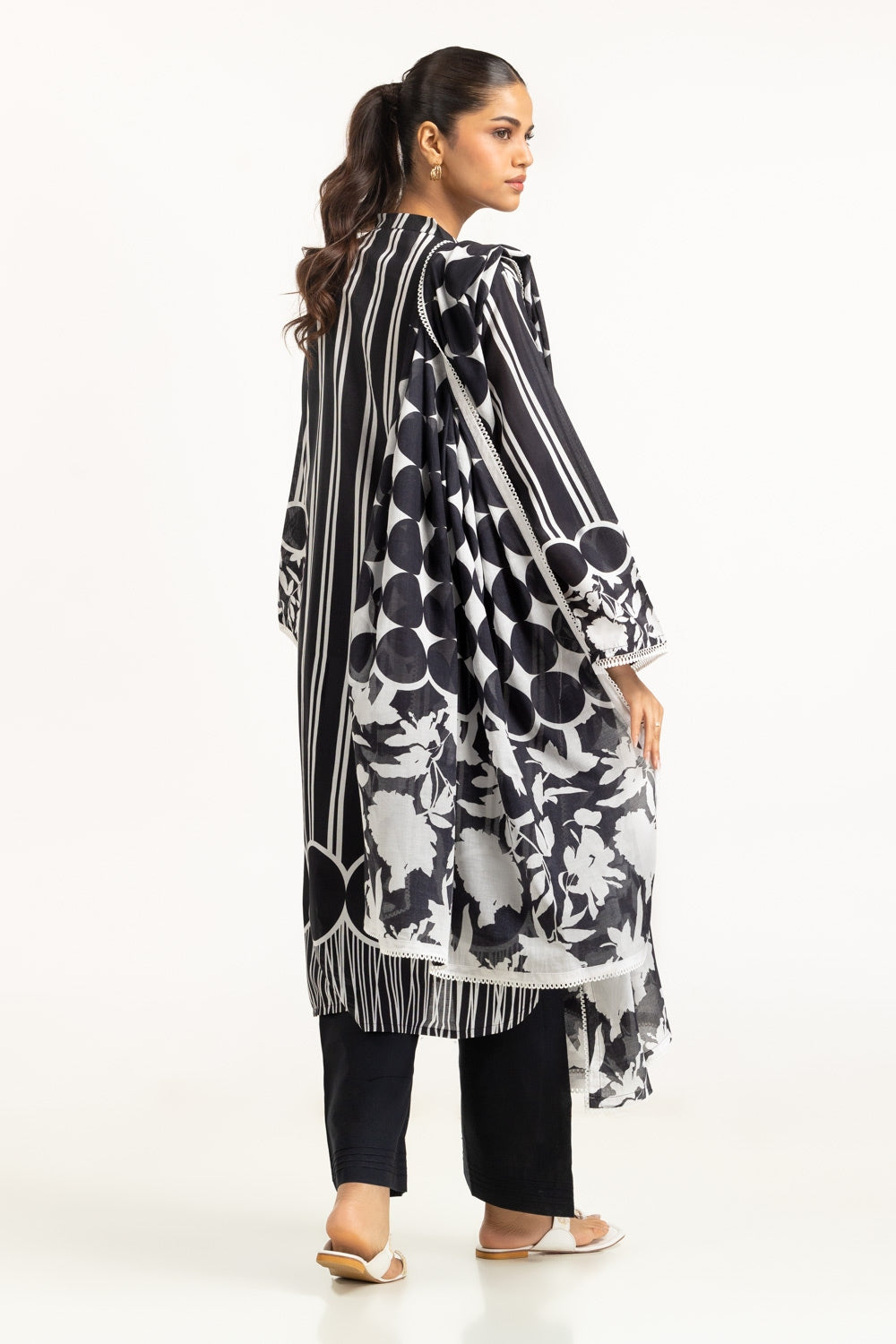 3PC Lawn Printed Suit With Embroidered IUSTKSD-736