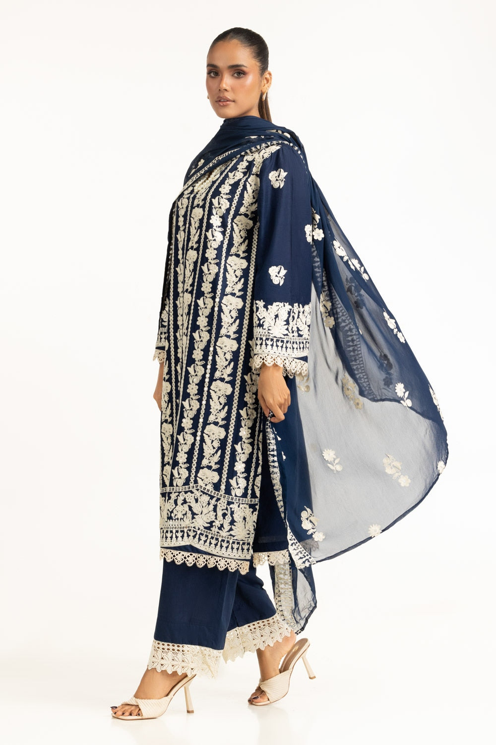 3Pc Lawn Sequins Embroidered Suit
