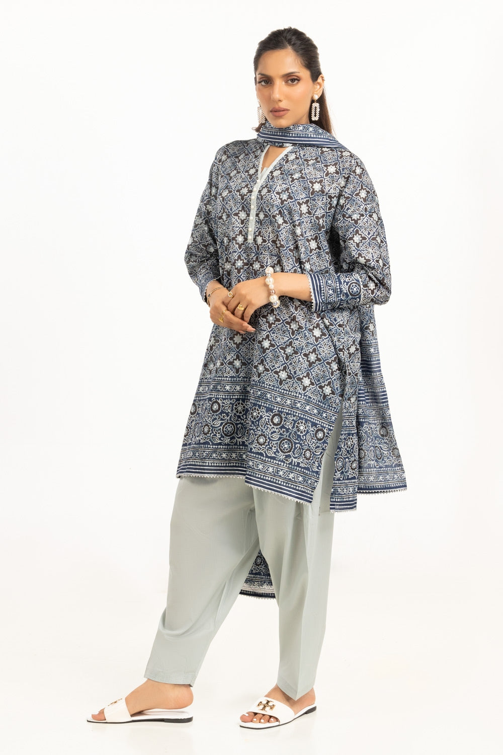 3PC Lawn Silver Printed Suit IUSTKSD-827
