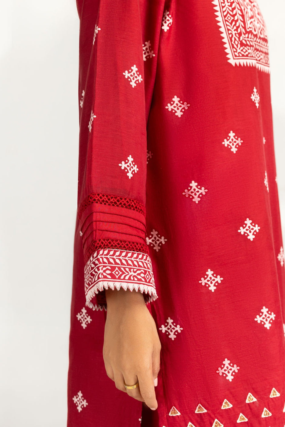 3PC paper-cotton Lacquer Printed Suit With Embroidered