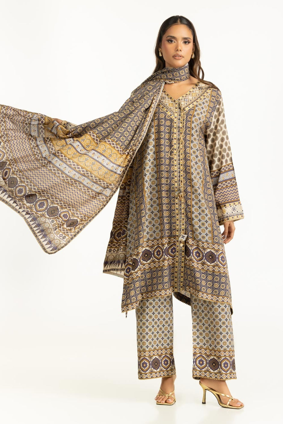 3PC Printed Rawsilk Embroidered Suit