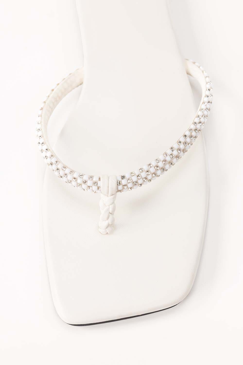 White Slipper IWE-SLP24-034