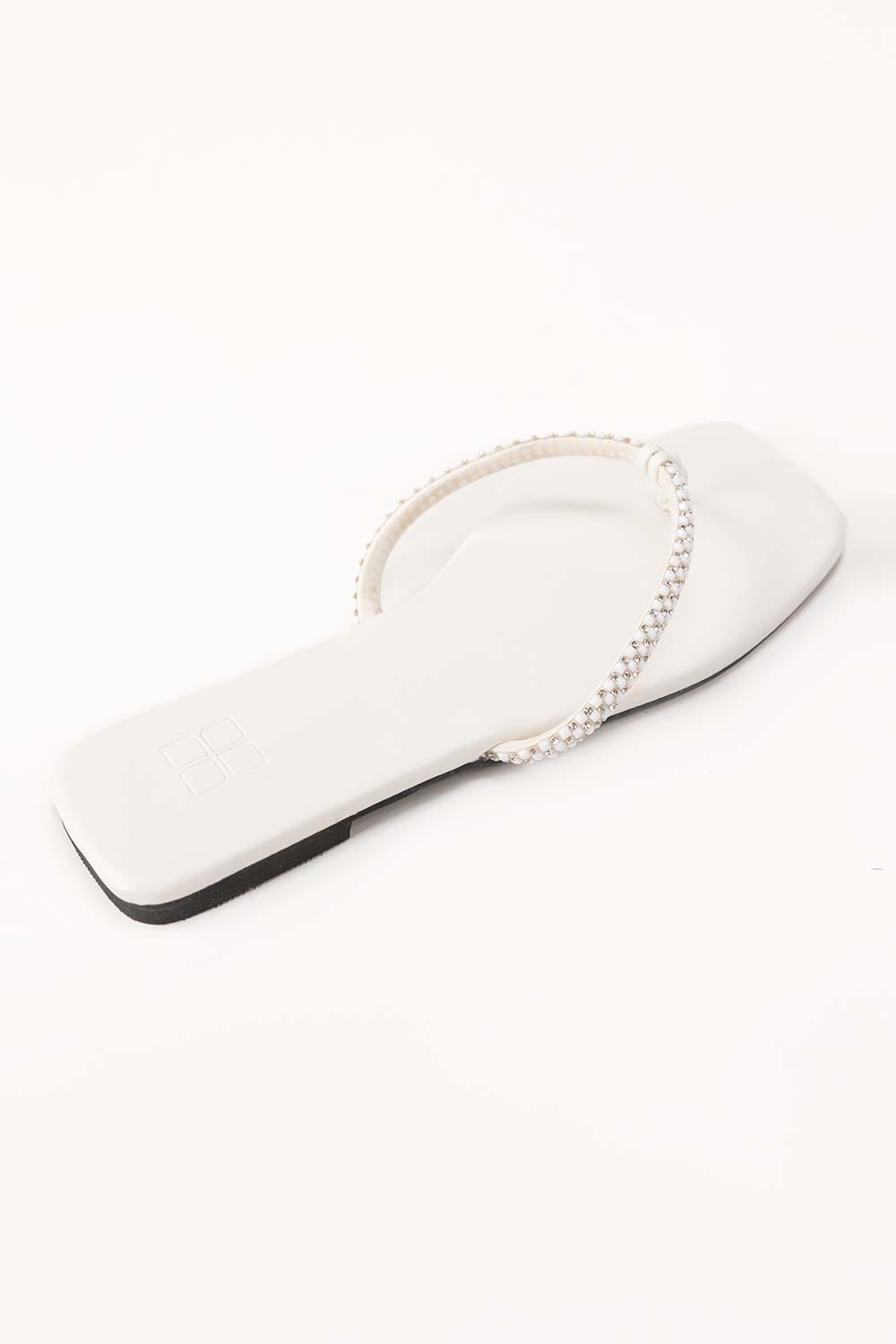 White Slipper IWE-SLP24-034