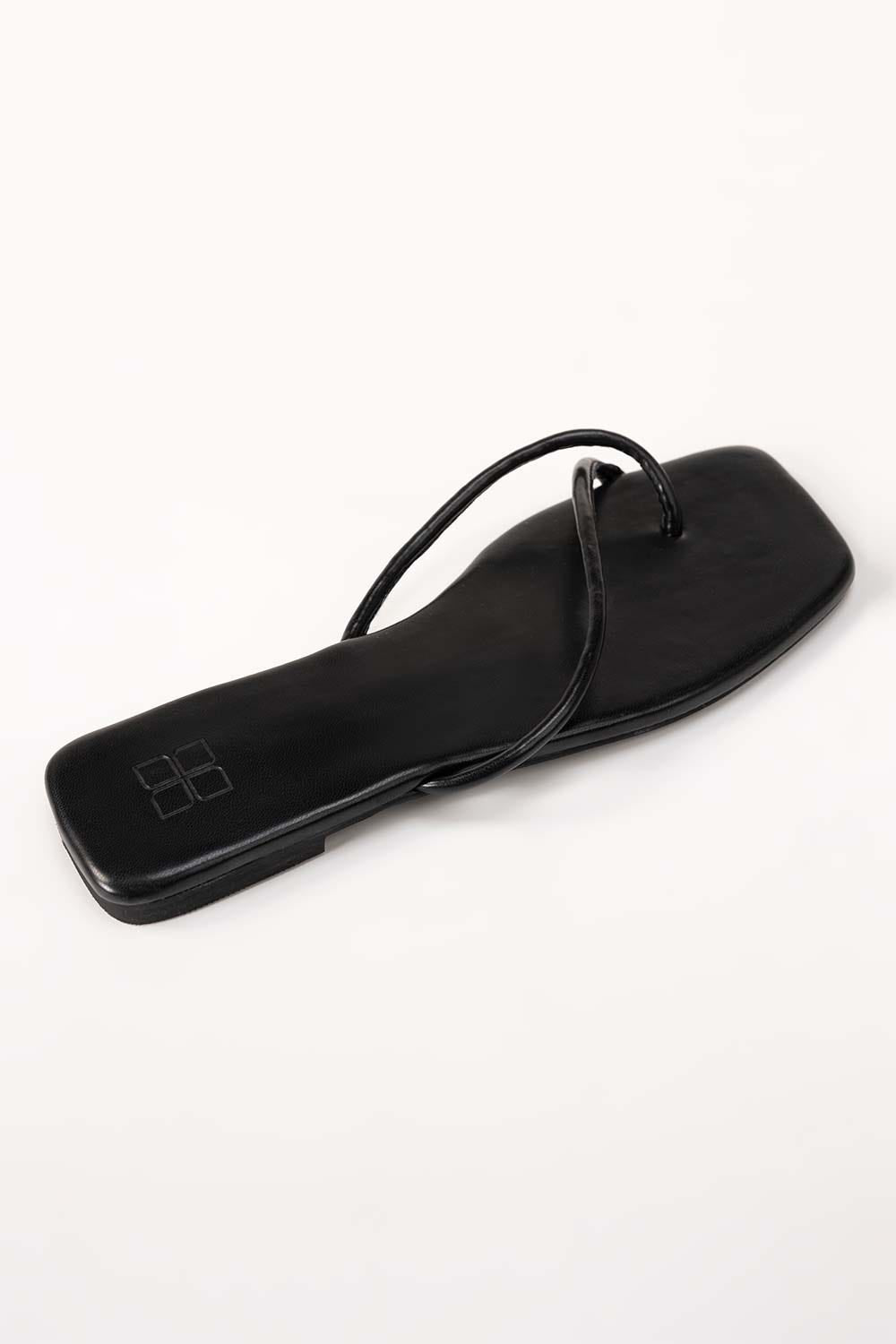 Black Slipper IWE-SLP24-036