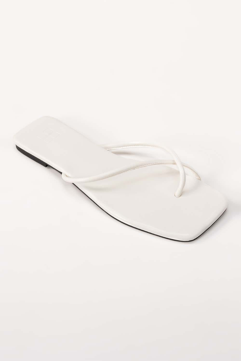 White Slipper IWE-SLP24-037