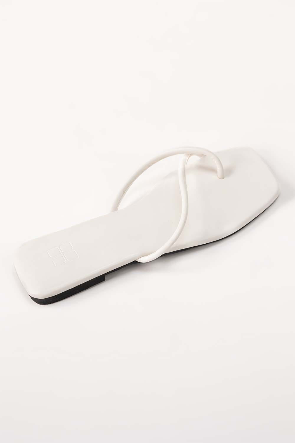 White Slipper IWE-SLP24-037