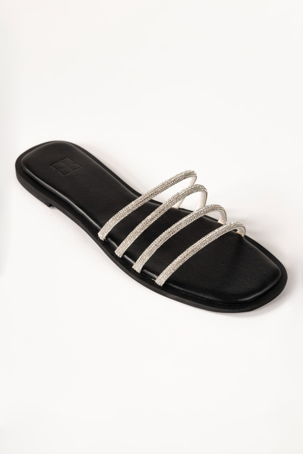 Black Slipper IWE-SLP24-026