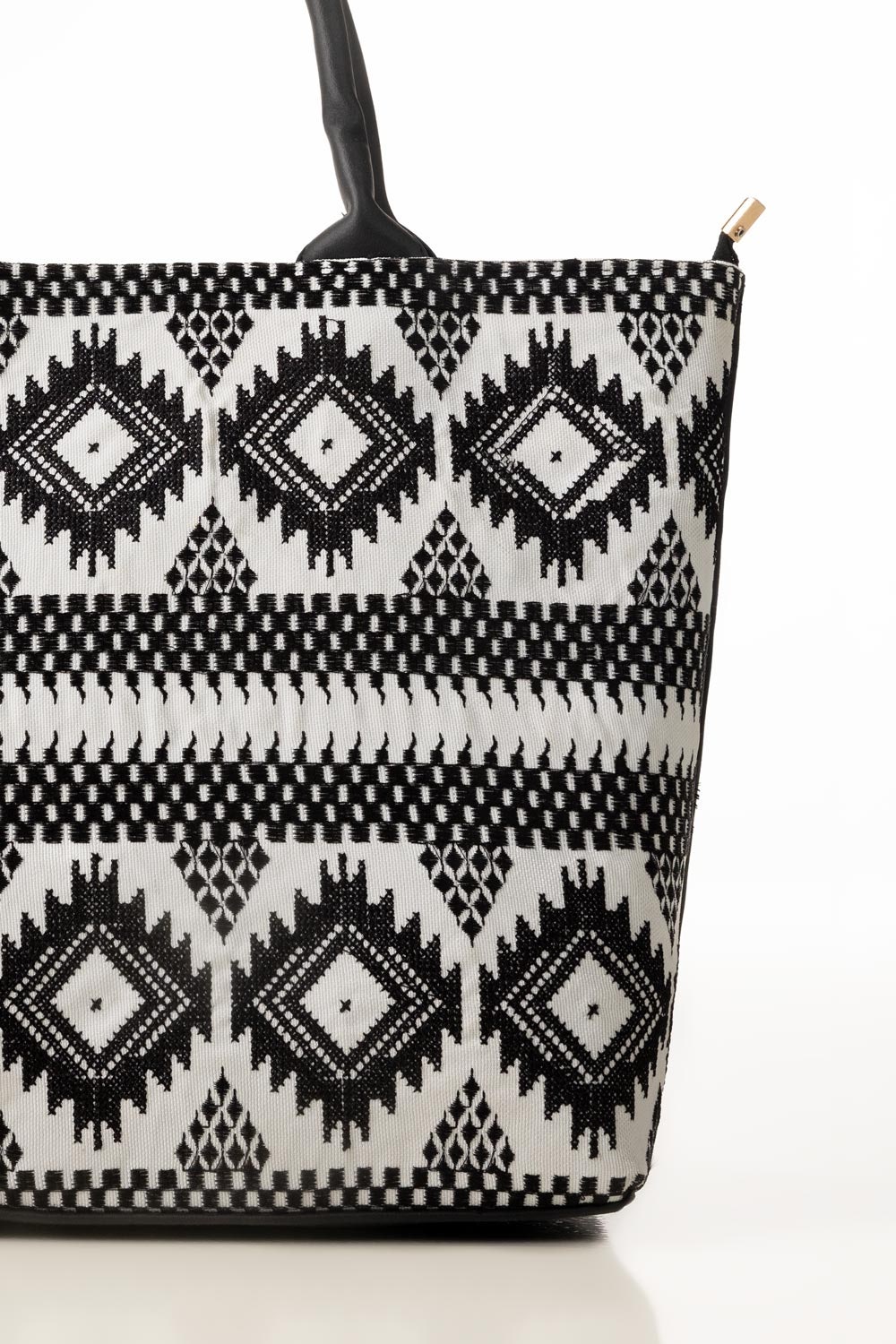 Black And White Handbag IWB-HDB24-018