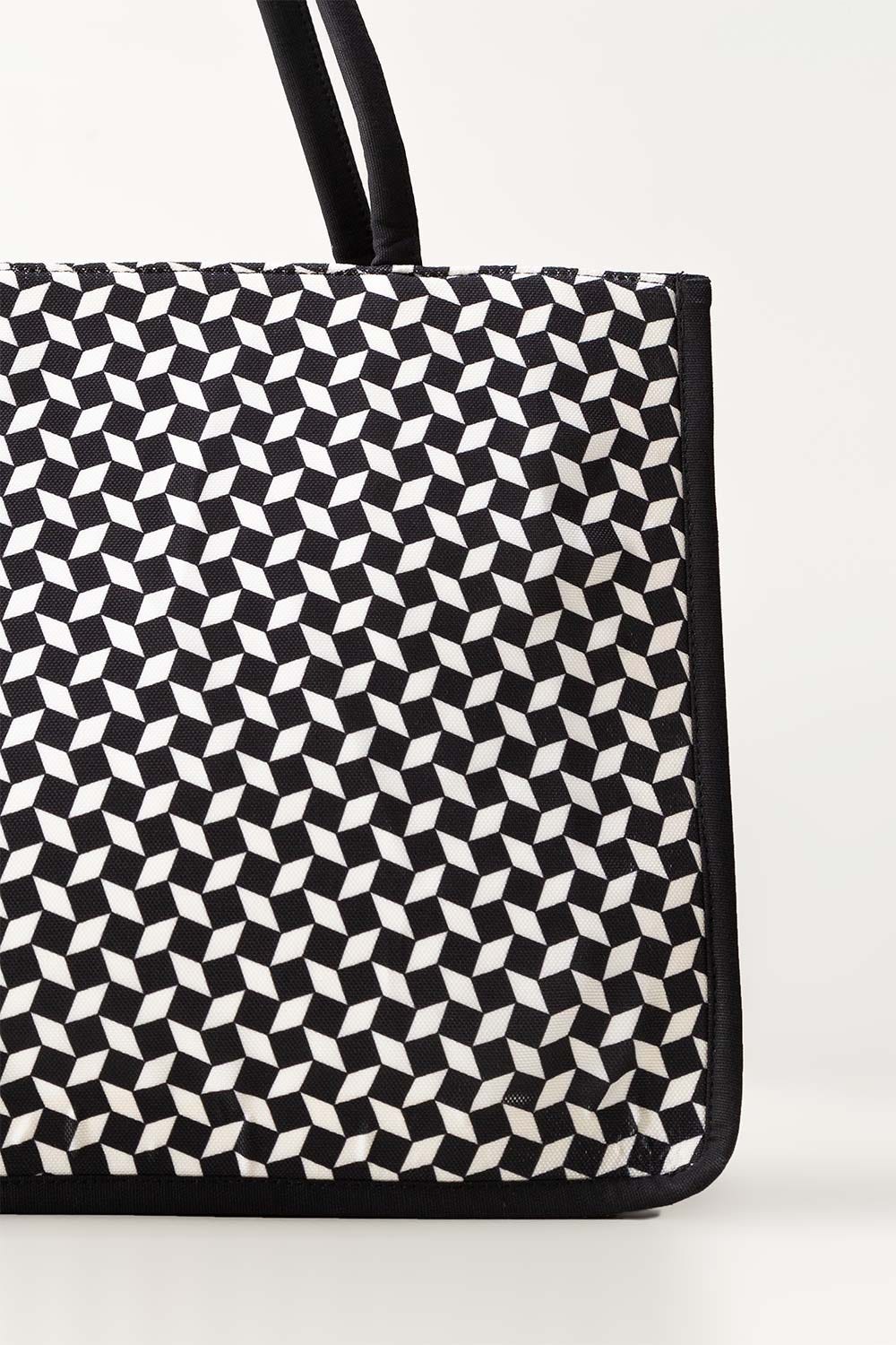 Black And White Shoulder Bag IWB-HDB24-019