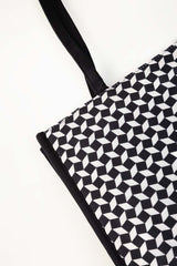 Black And White Shoulder Bag IWB-HDB24-019