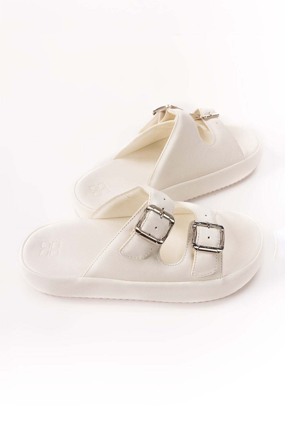 Women White Slipper IWW-CFS24-007