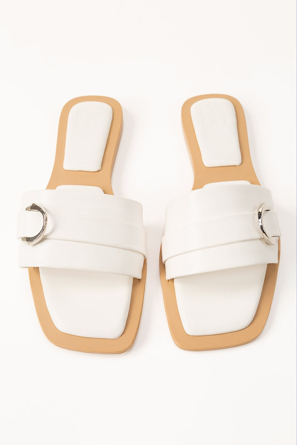 White Comfy Slipper IWW-CFS24-001