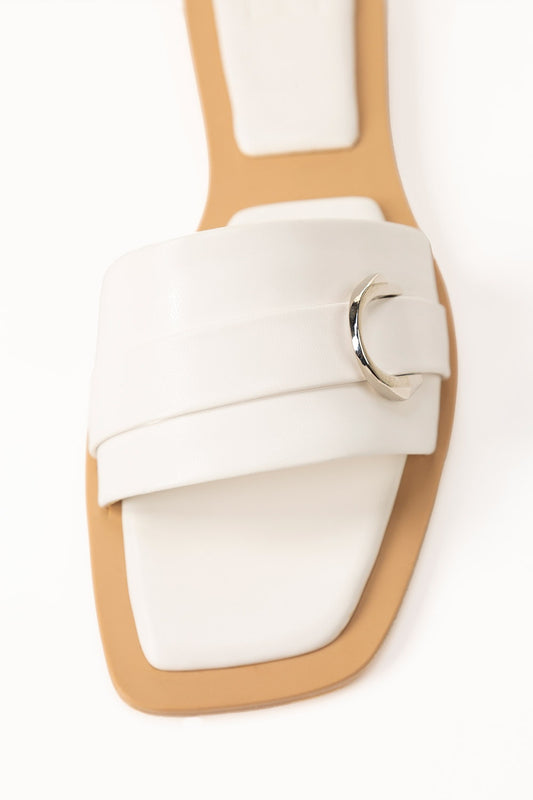 White Comfy Slipper IWW-CFS24-001