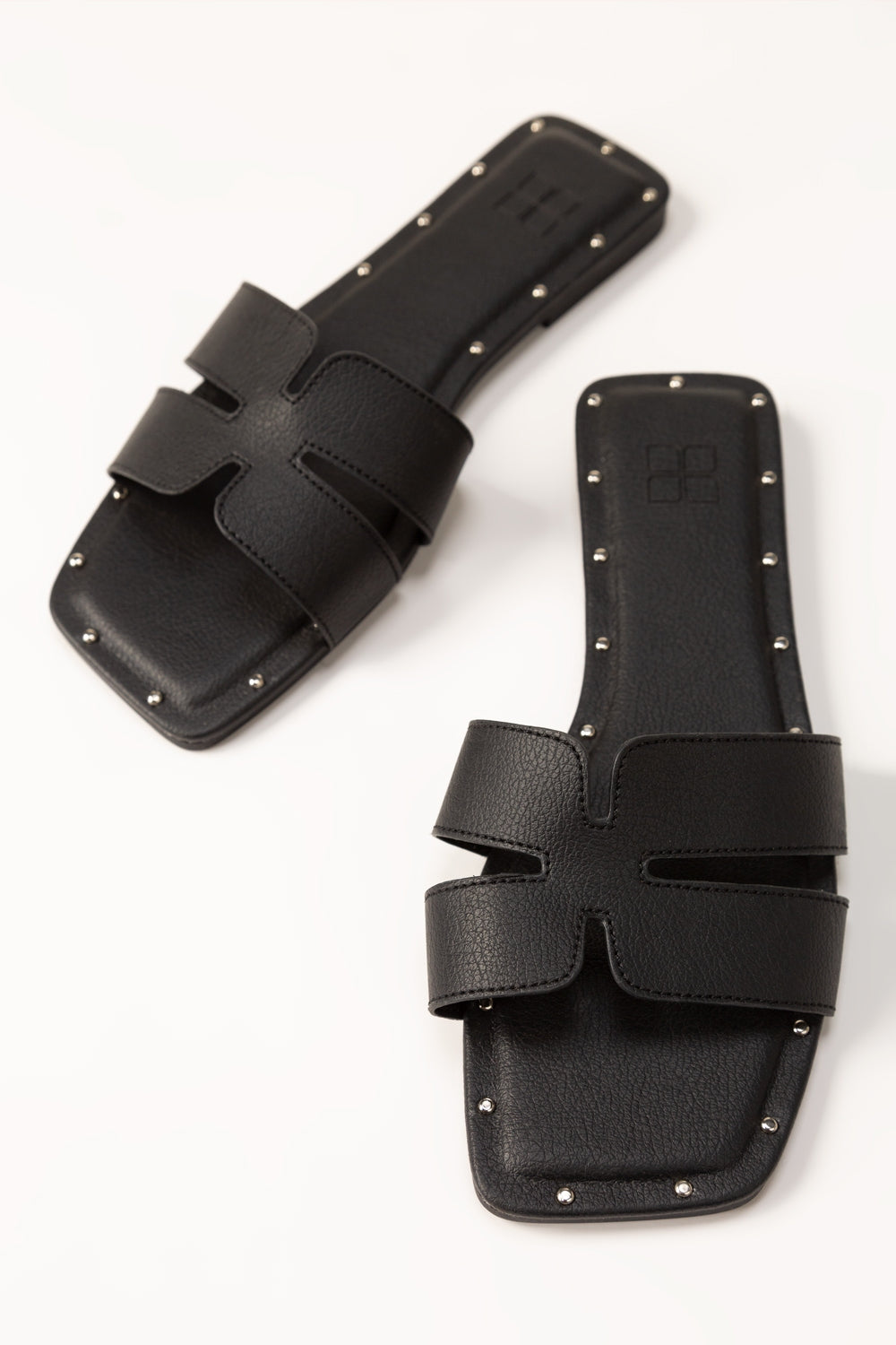 Black Slipper