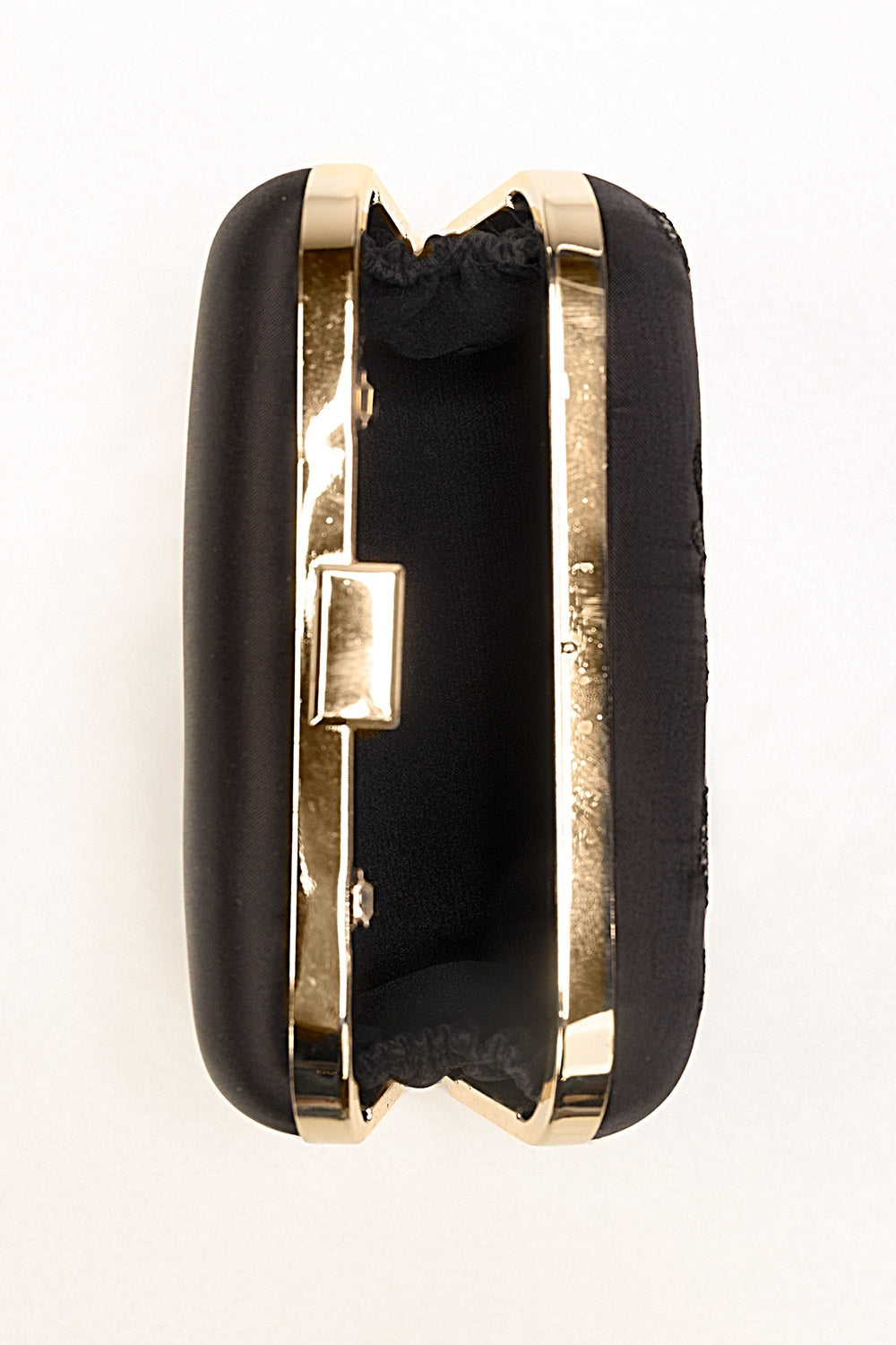 Black Clutch IBS-CLT25-002