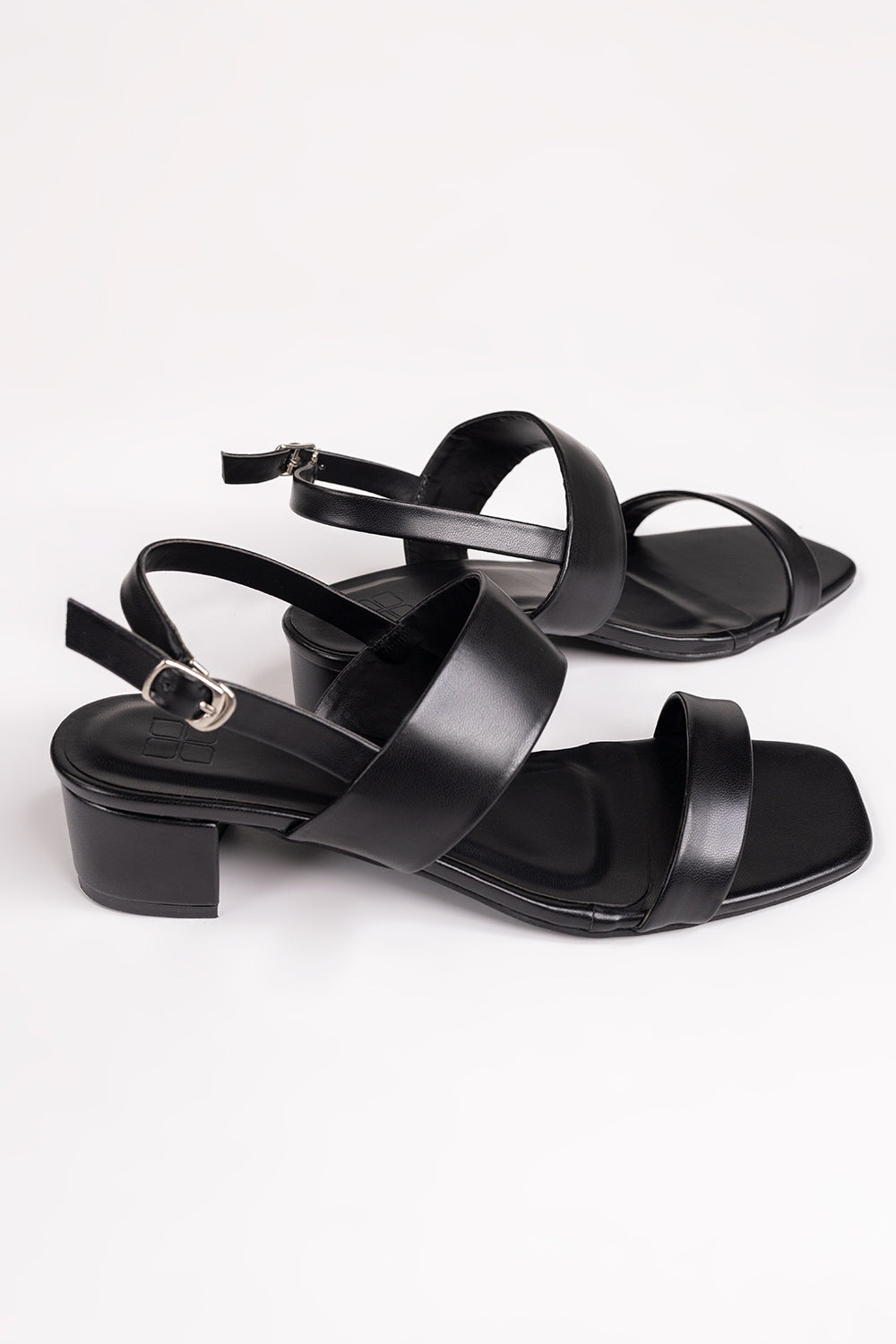 Women Black Sandal IFS-SDL25-001