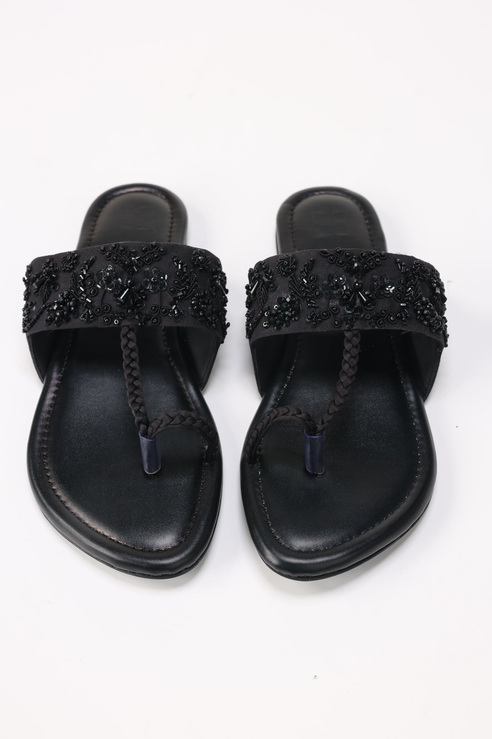 Women Black kolhapuri IFS-KLP25-001