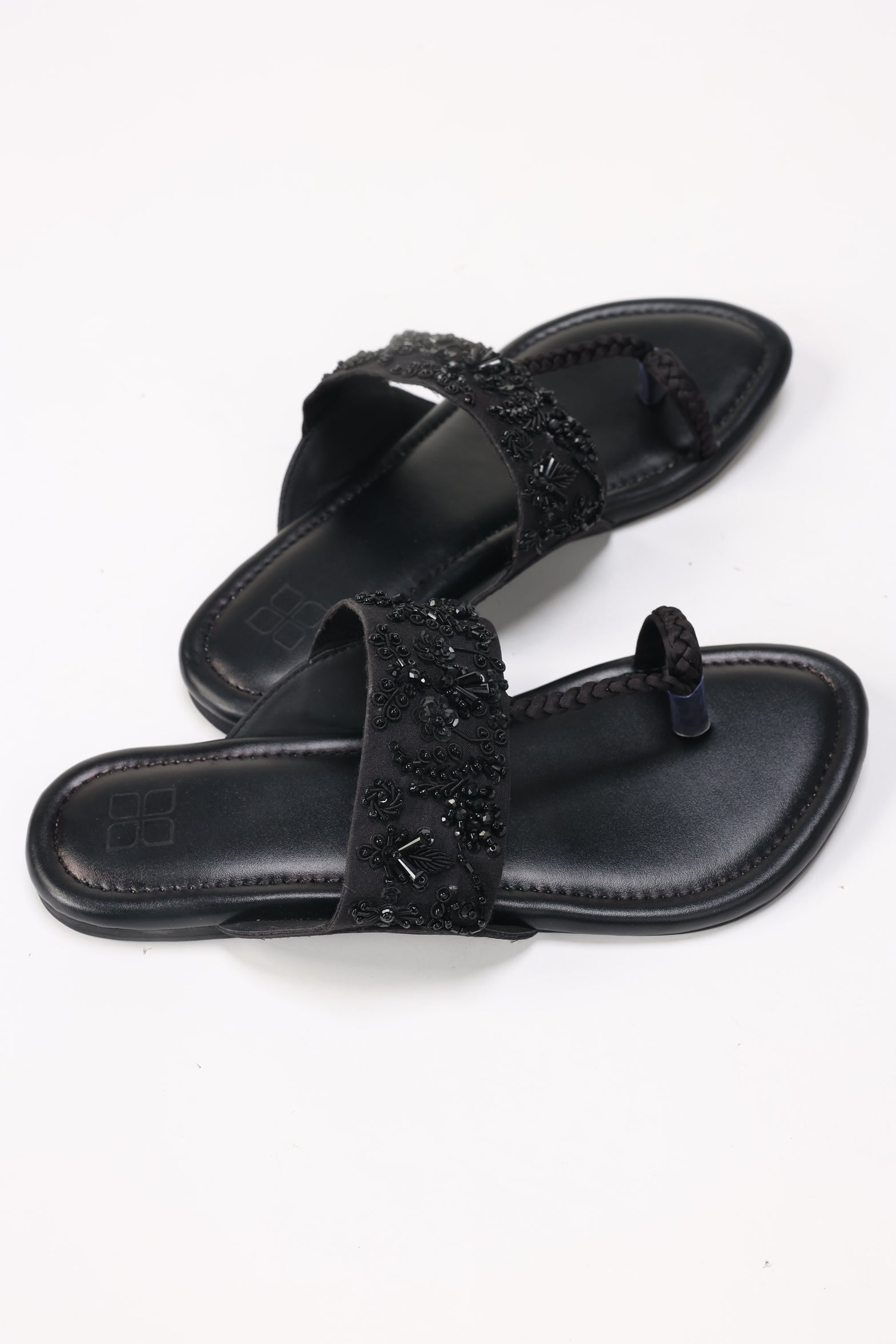 Women Black kolhapuri