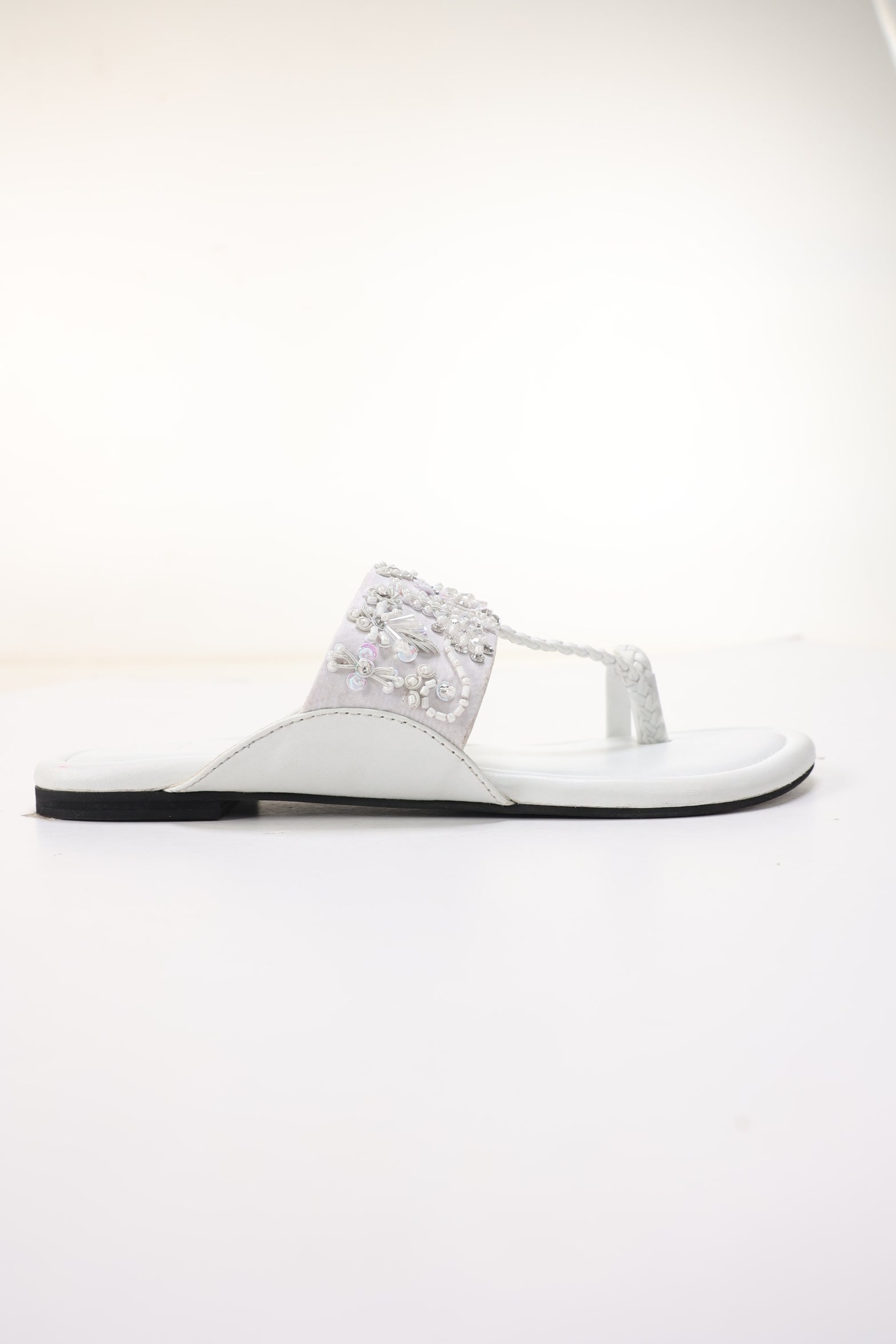 Women White Kolhapuri
