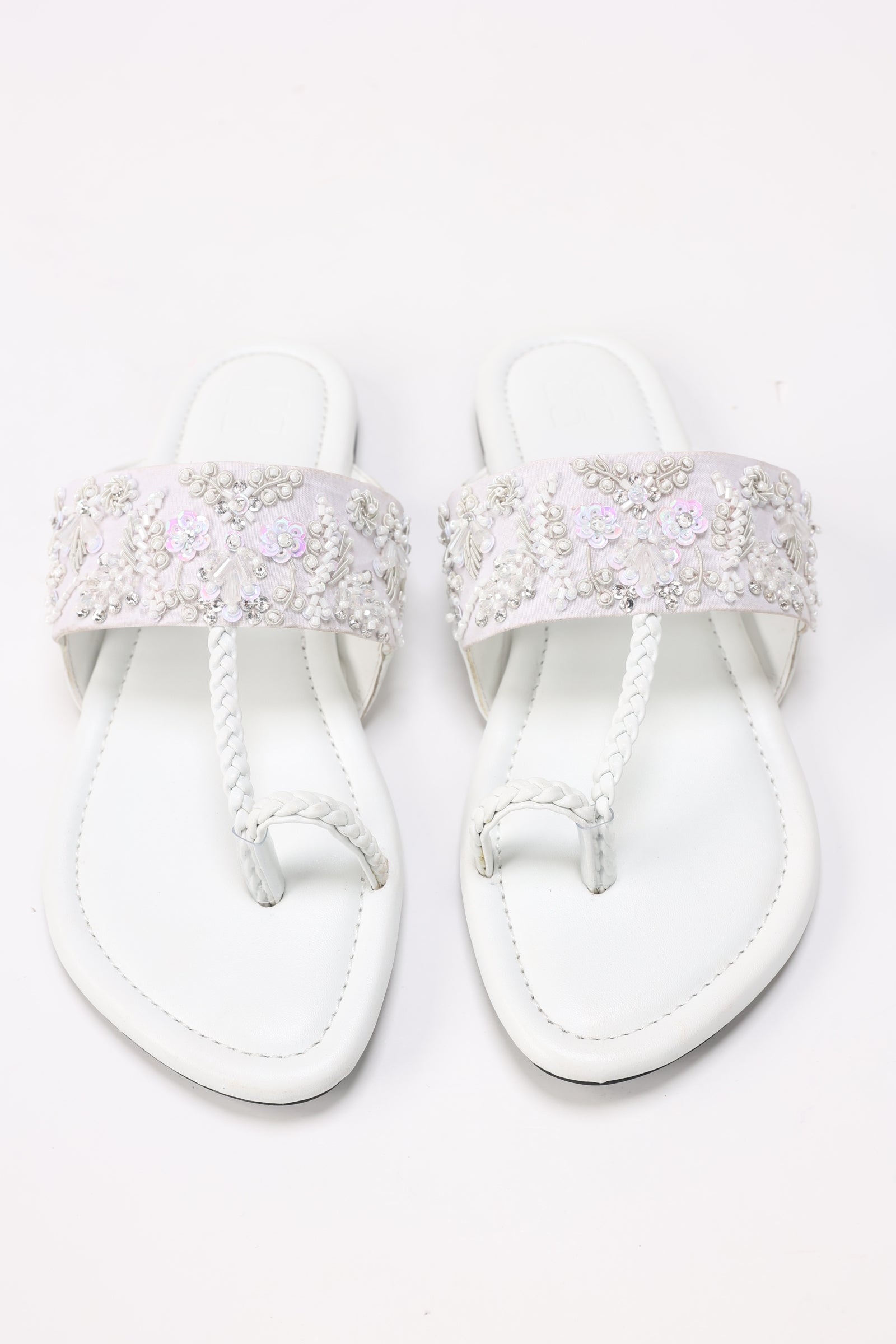 Women White Kolhapuri IFS-KLP25-002