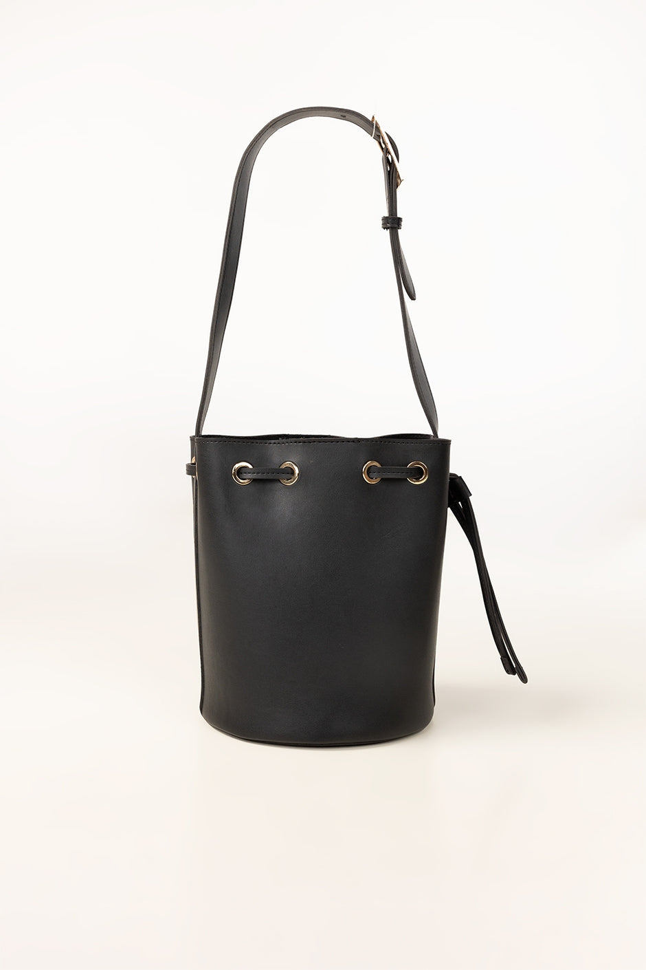 Black Bucket Bag