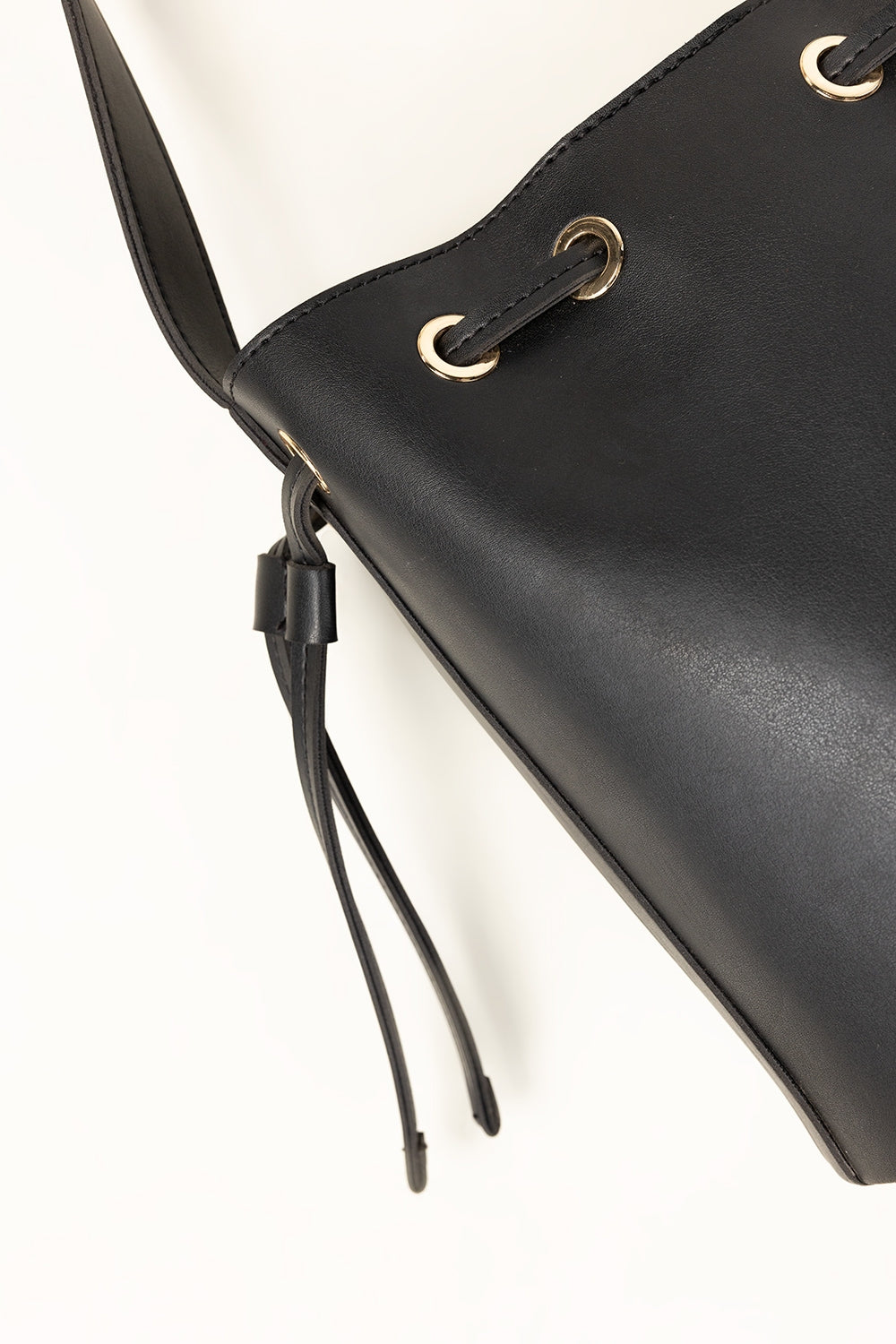 Black Bucket Bag
