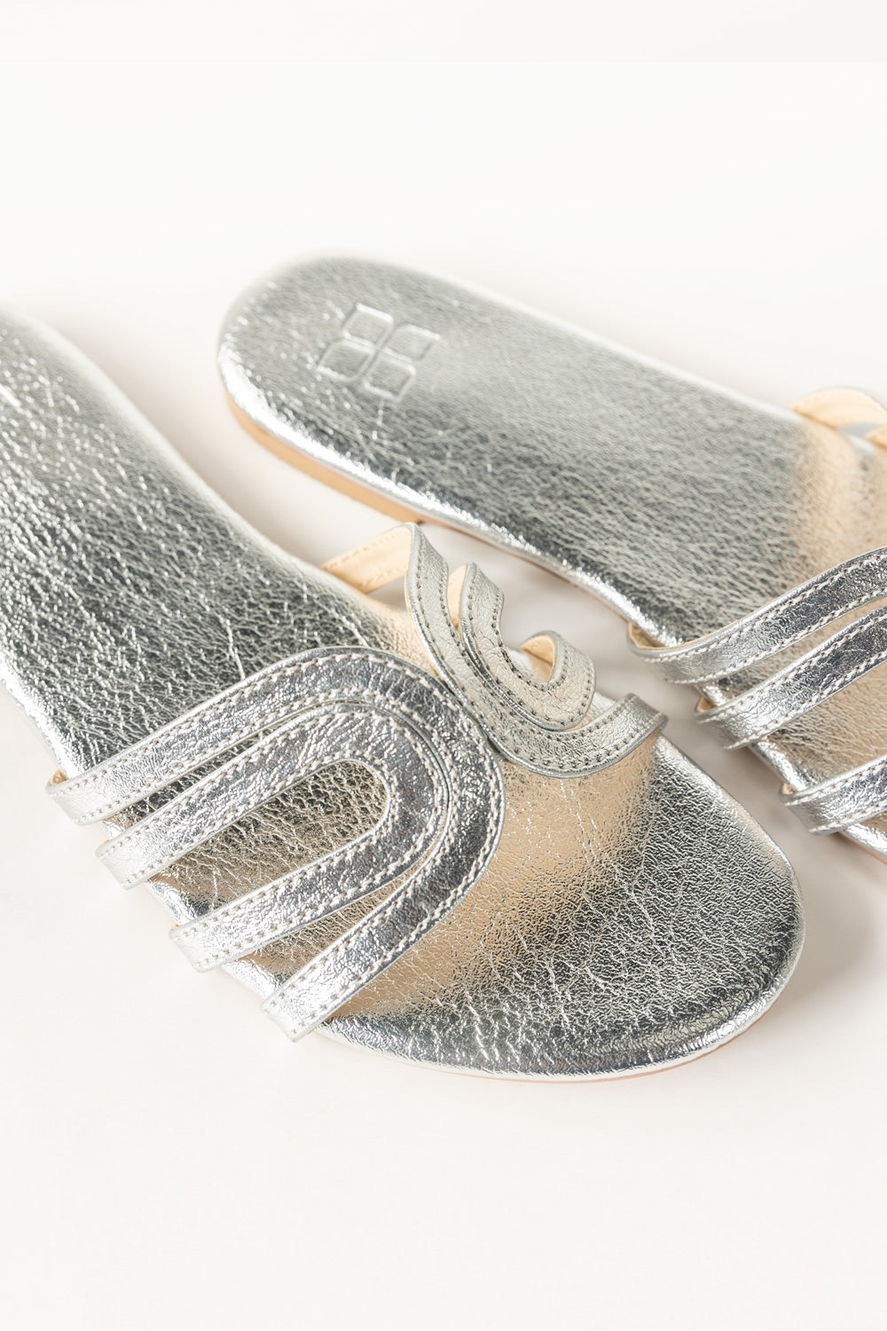 Women Silver Slipper IFS-SLP25-004