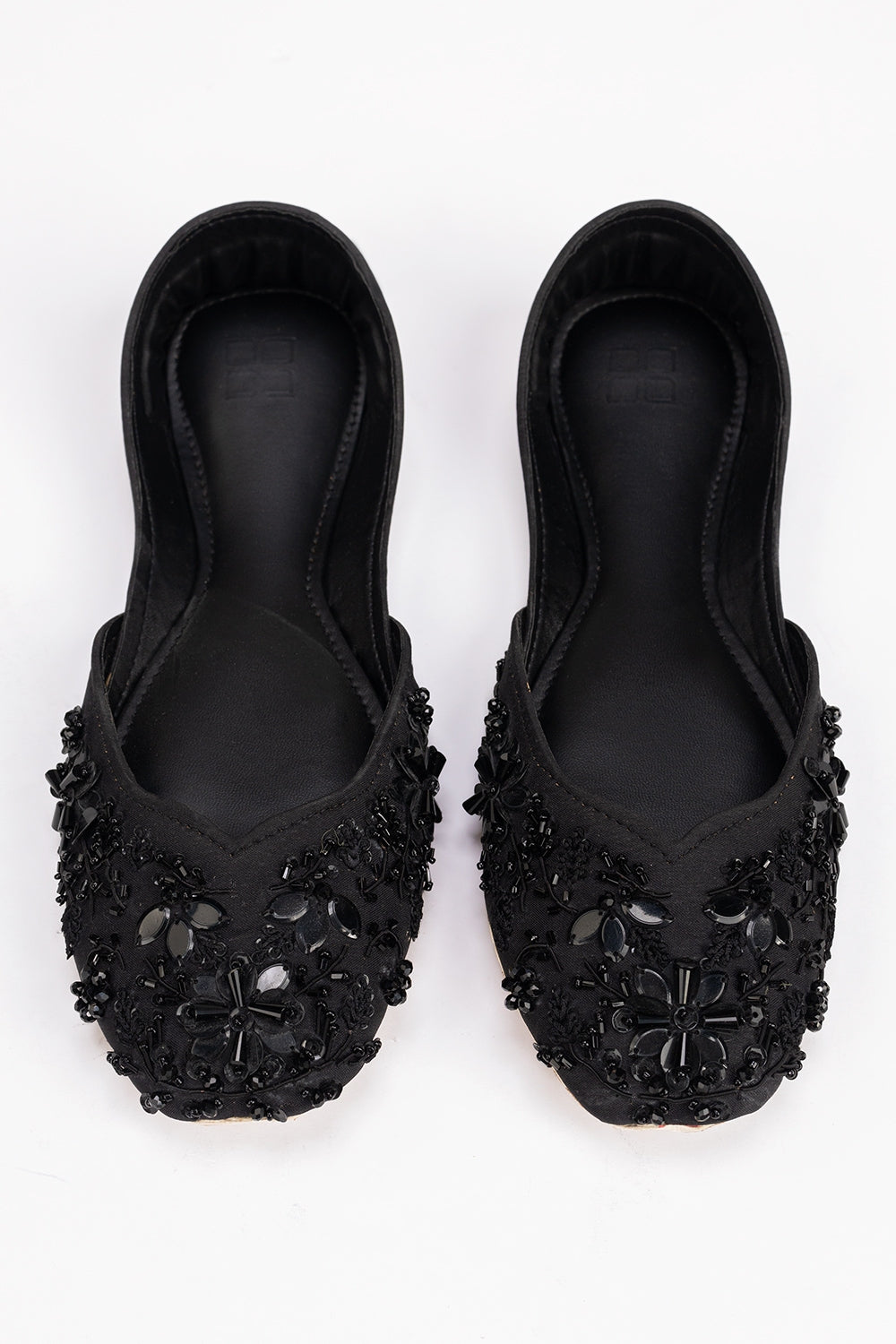 Women Black Khussa IFS-KHS25-005