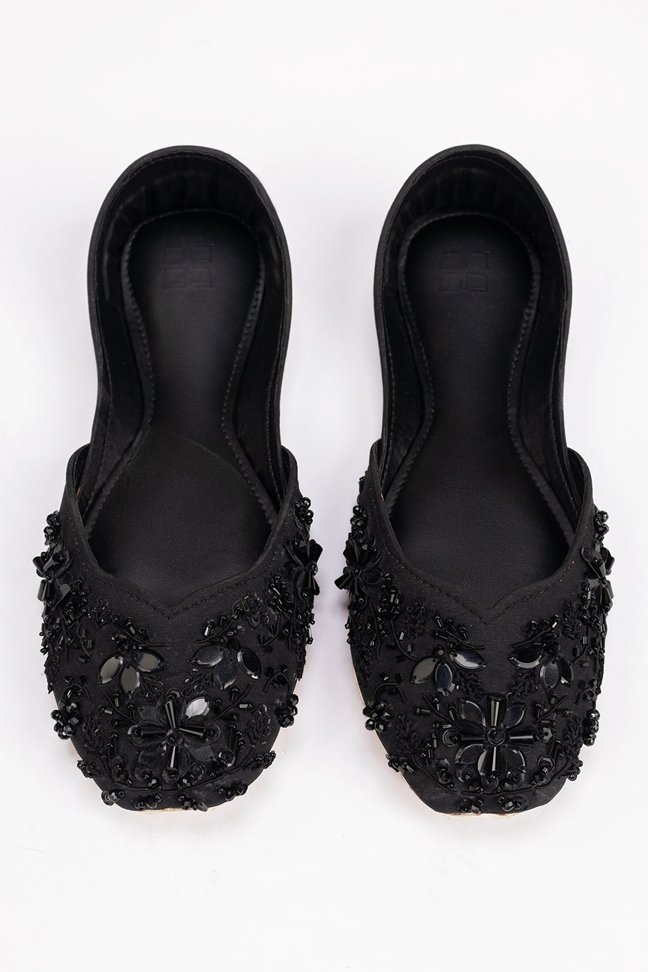 Women Black Khussa IFS-KHS25-005