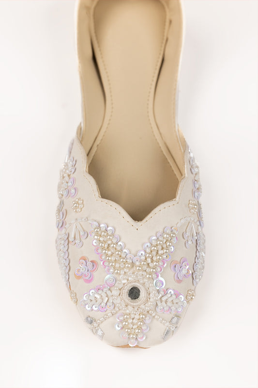 Women Off White khussa IFS-KHS25-006