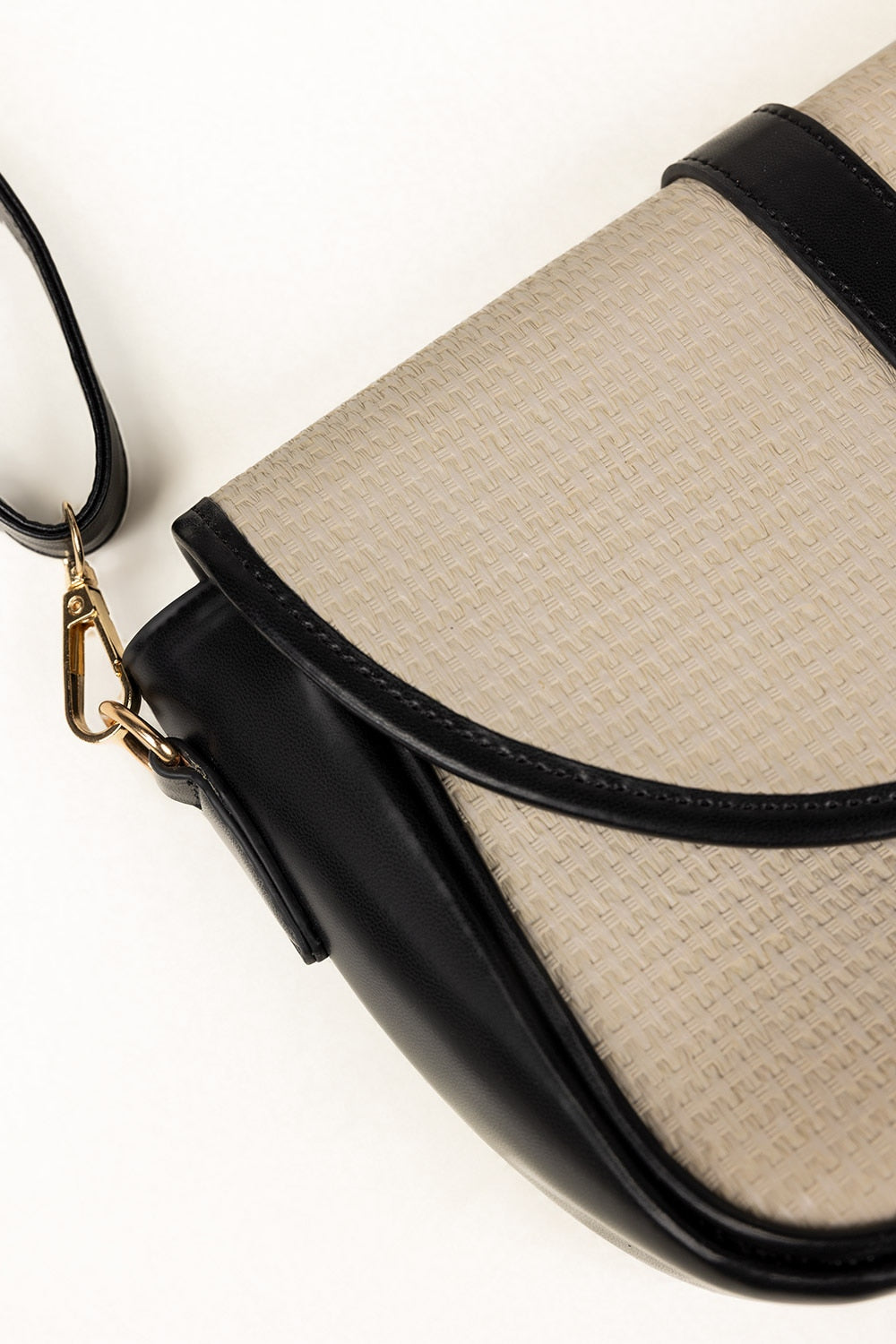 Black Shoulder Bag IBS-SHB25-023