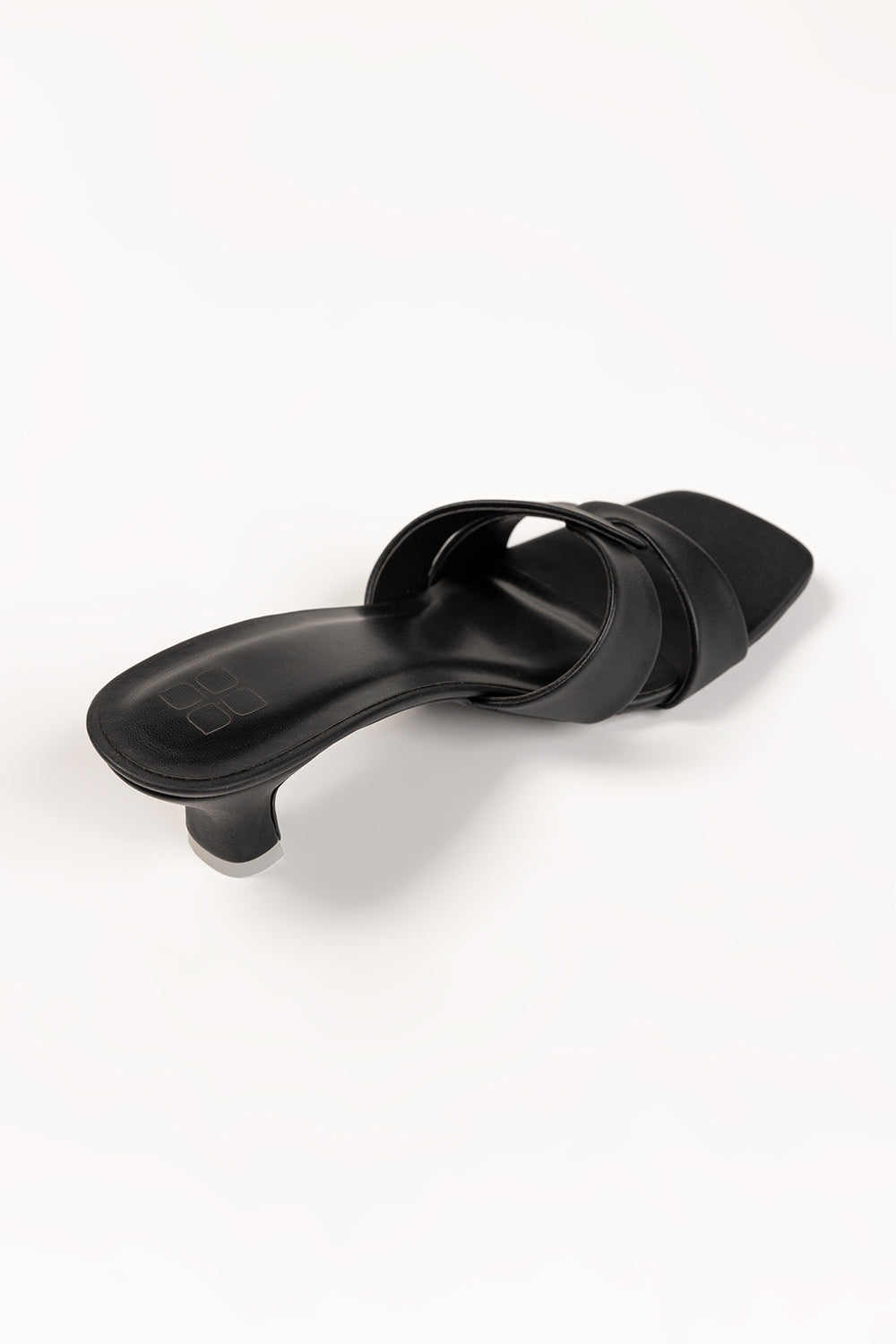 Women Black Heels IFS-HLS25-009