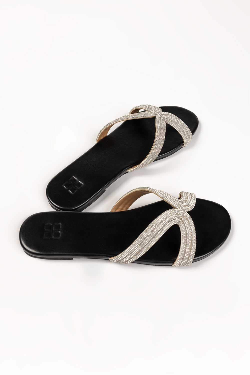 Women Black Slipper IFS-SLP25-011