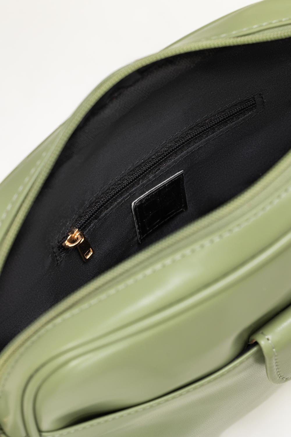 Olive Green Cross Body Wallet IBS-CBW25-009