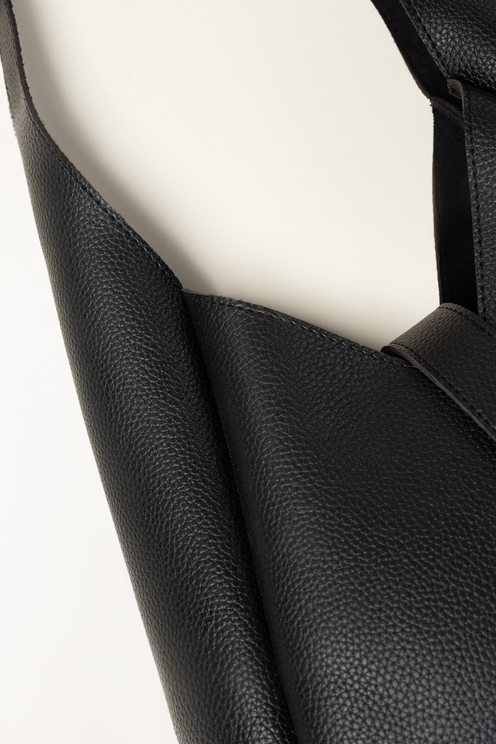 Black Shoulder Bag IBS-SHB25-037