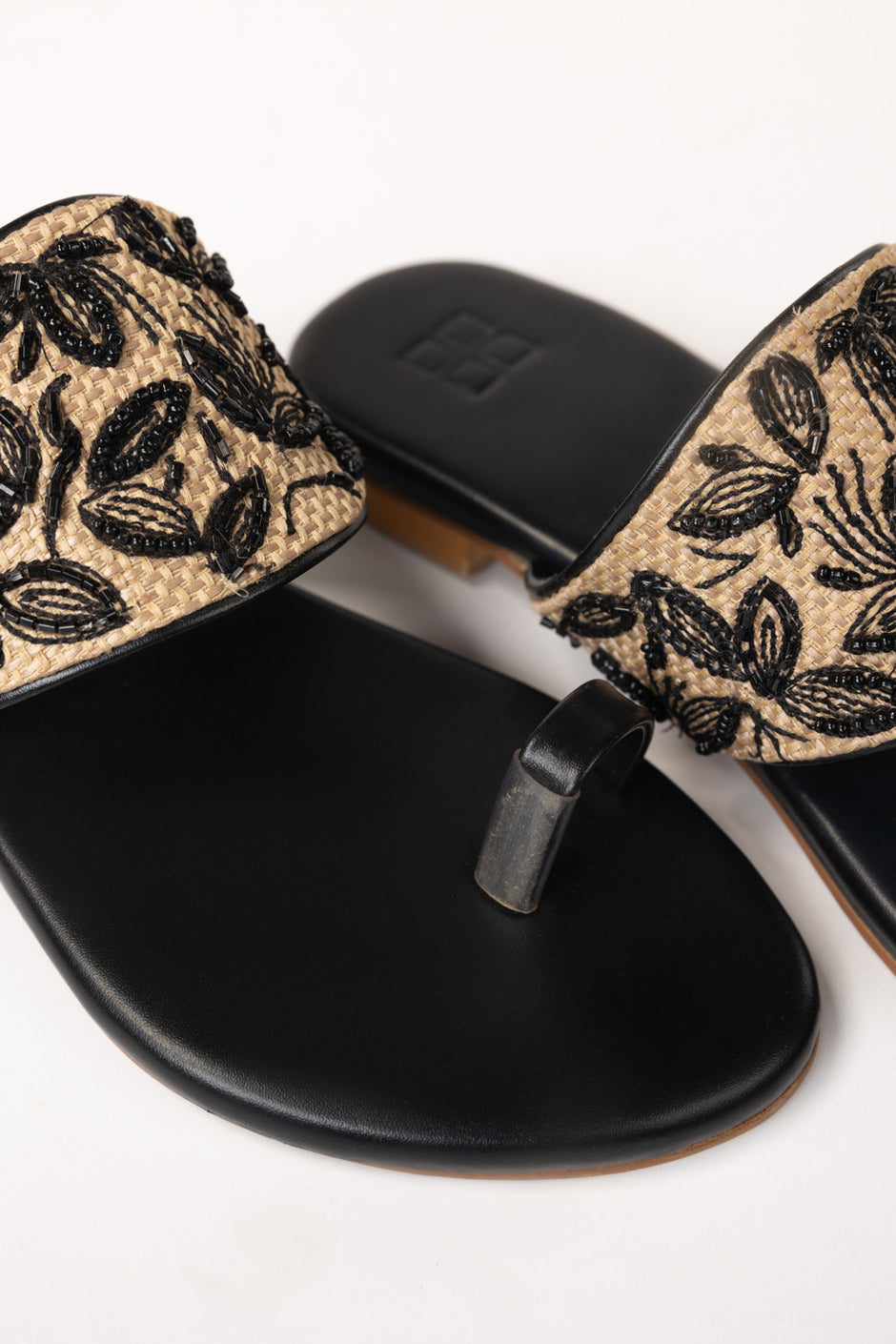 Black Slipper
