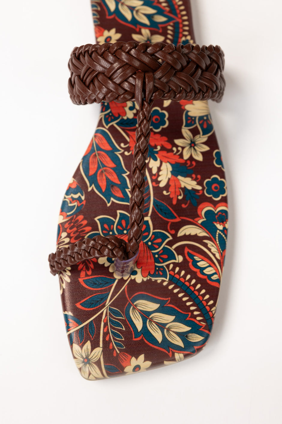 Maroon Kolhapuri IFS-KLP26-003