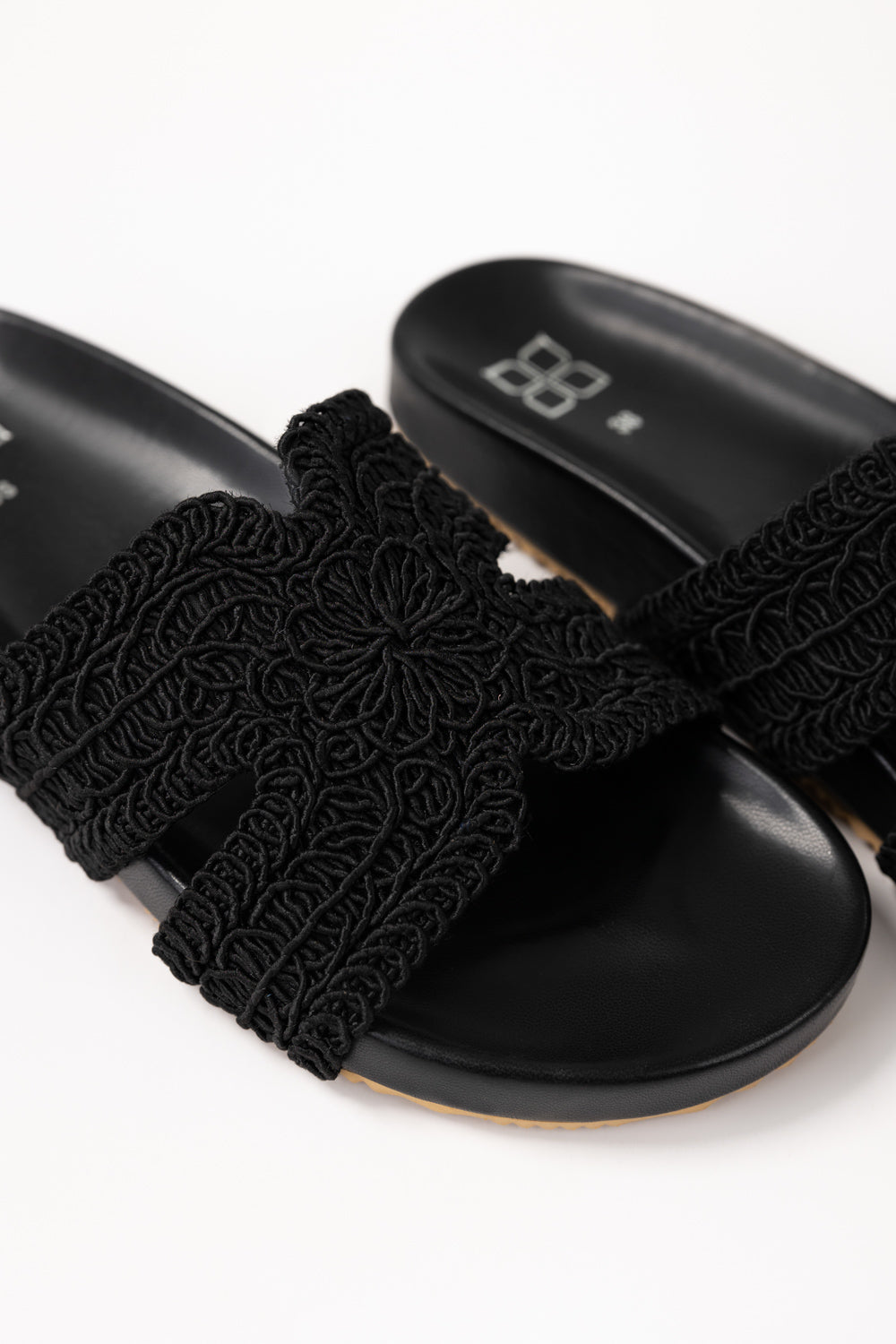 Black Comfy Slipper