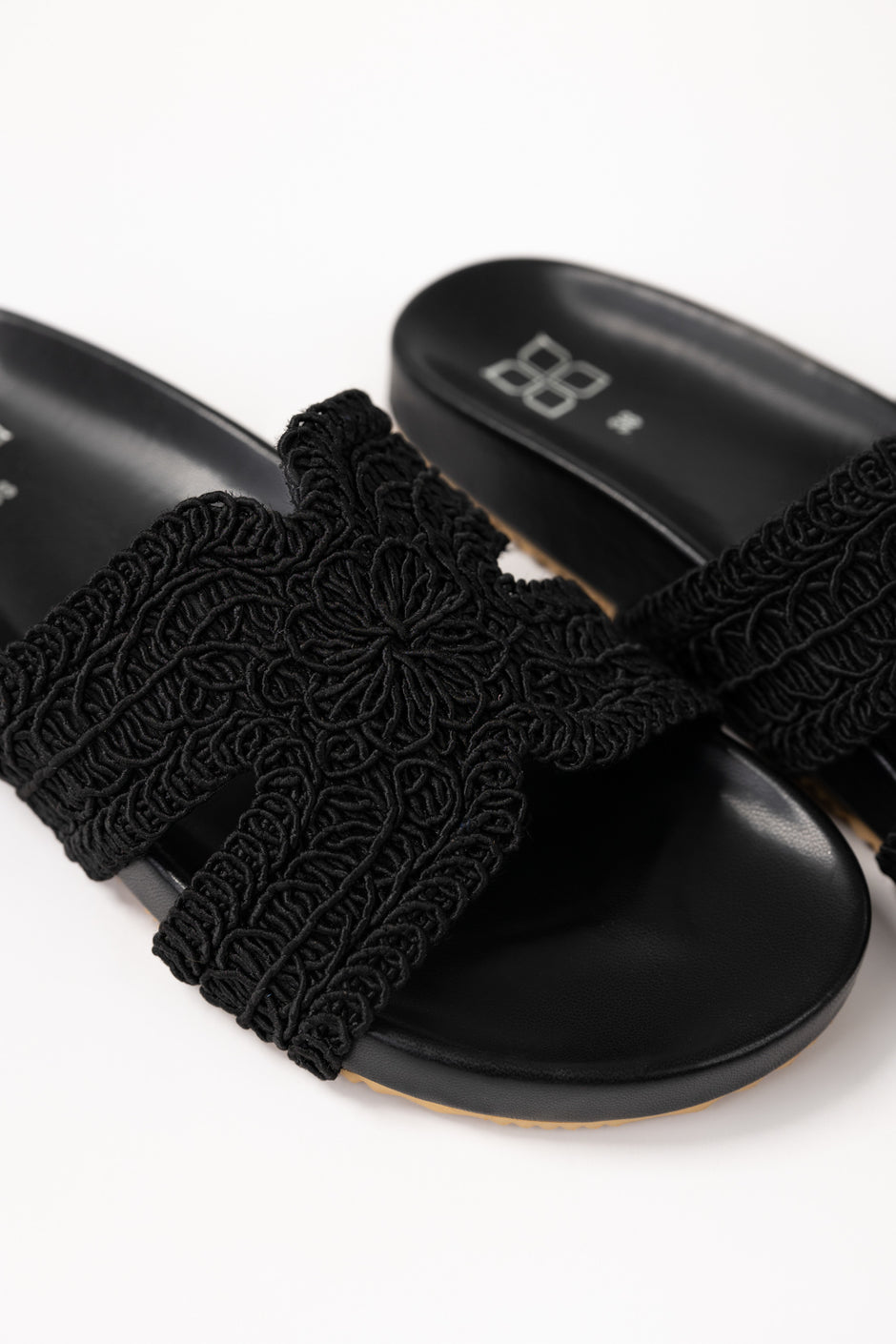 Black Comfy Slipper