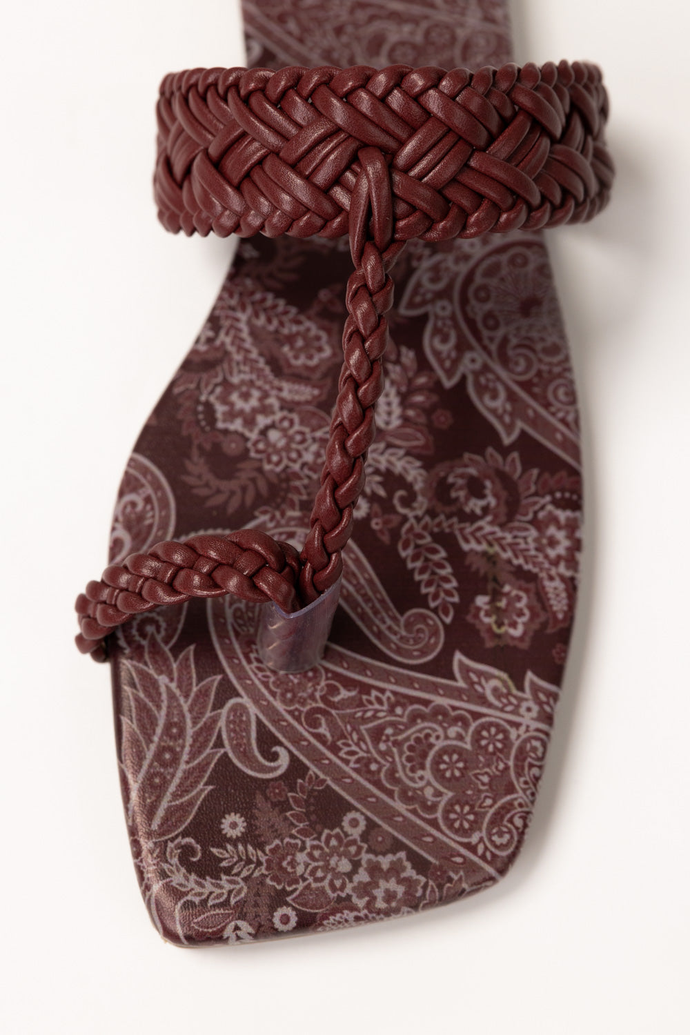 Maroon Kolhapuri