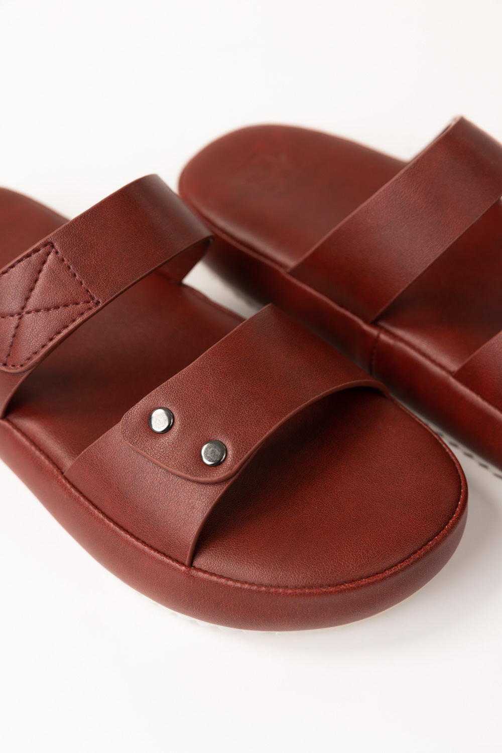 Maroon Comfy Slipper