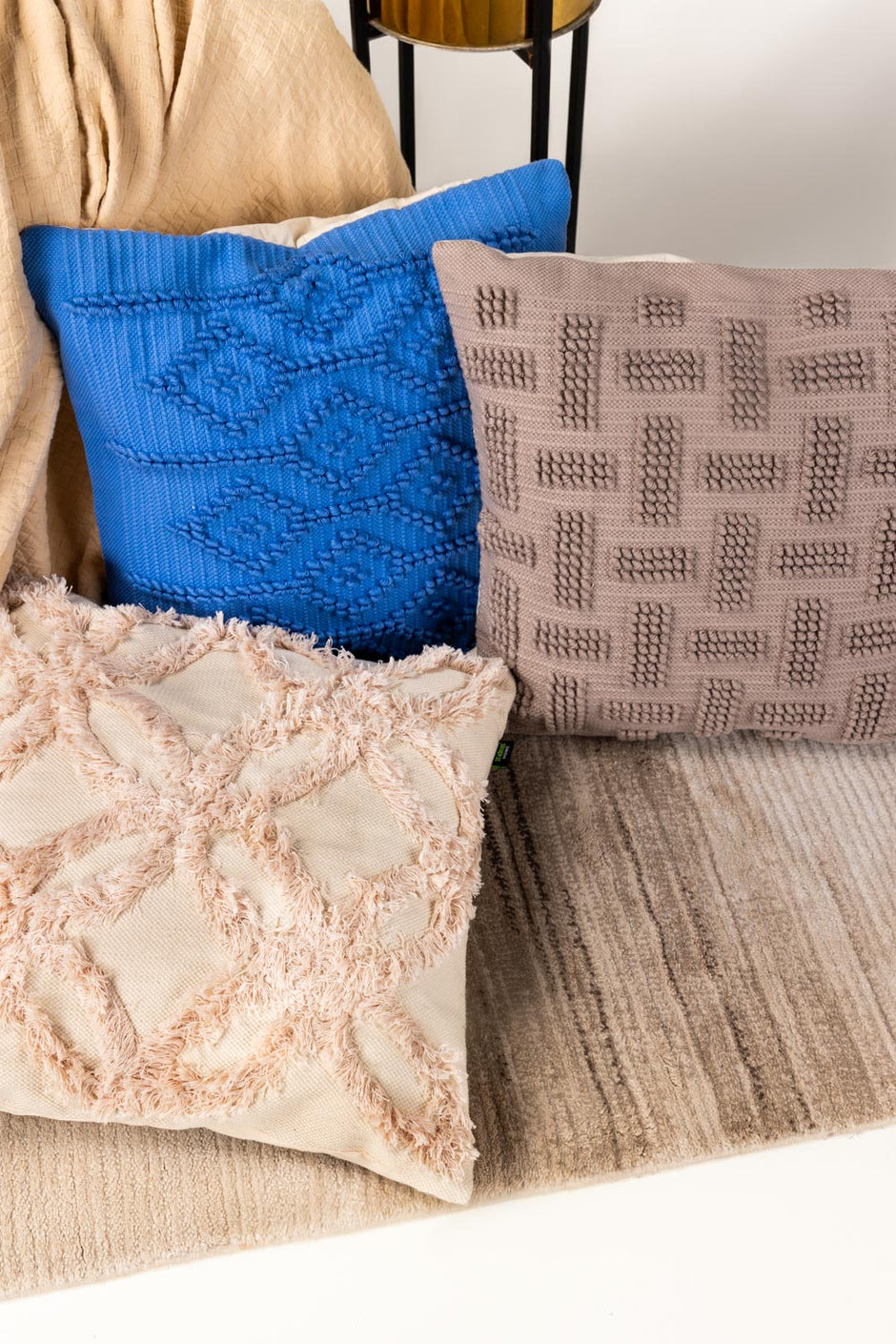 AW25-Woven Cushion Cover 019