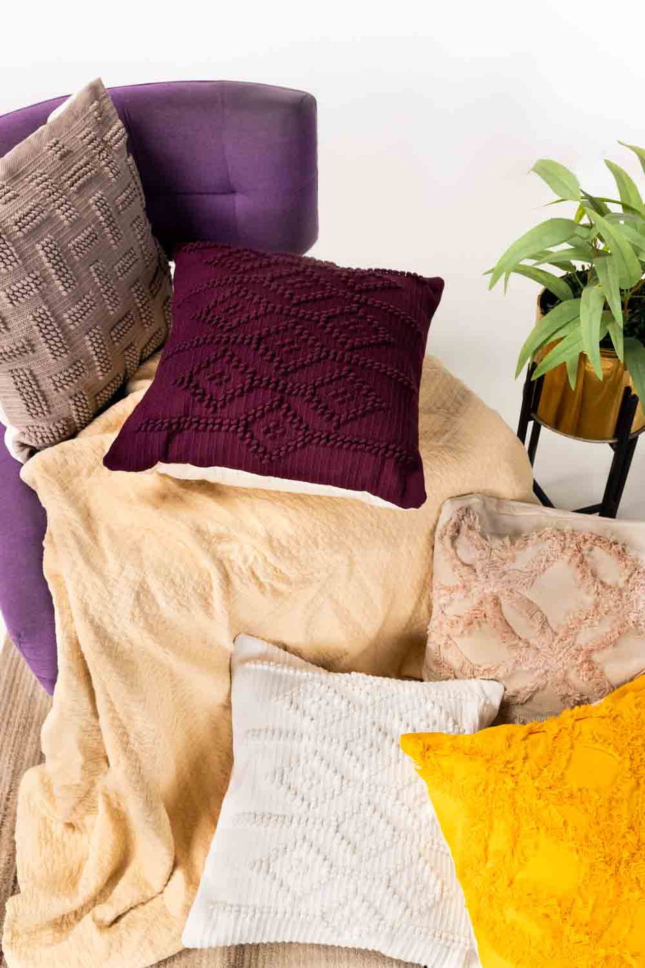AW25-Woven Cushion Cover 028